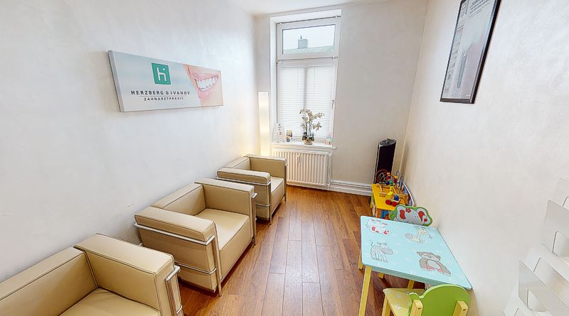 Praxis Preetz – Empfang & Wartebereich